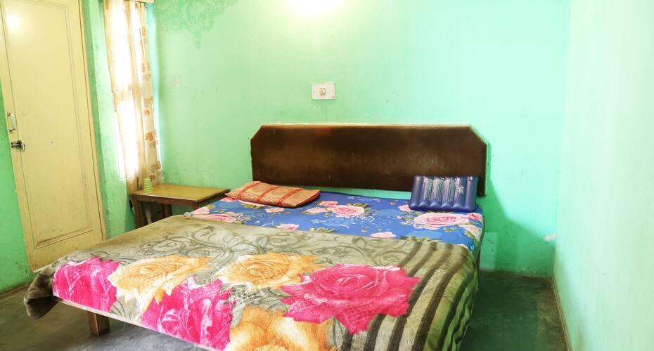 Shree Prem Guest House, Katra 4